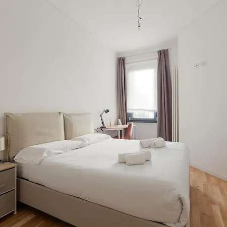 Darsena Navigli & Porta Genova M2 - Modern Apt! Milano