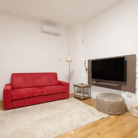 Darsena Navigli & Porta Genova M2 - Modern Apt! * Milano