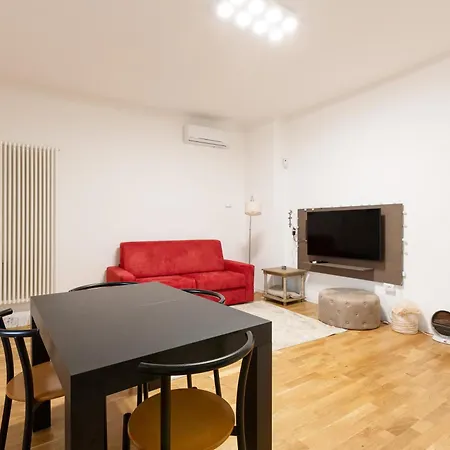 Darsena Navigli & Porta Genova M2 - Modern Apt! Daire *