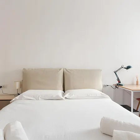 Darsena Navigli & Porta Genova M2 - Modern Apt! Daire Milano
