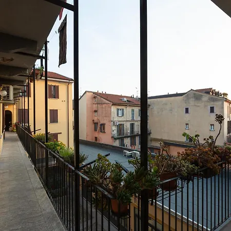 Darsena Navigli & Porta Genova M2 - Modern Apt! Milano